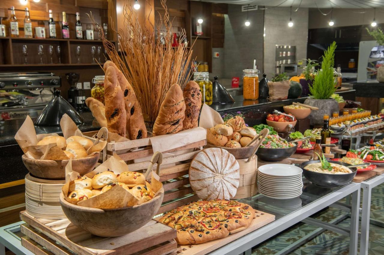 Radisson Hotel & Apartments Dammam Industrial City Ngoại thất bức ảnh