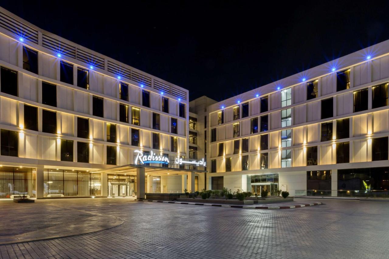 Radisson Hotel & Apartments Dammam Industrial City Ngoại thất bức ảnh