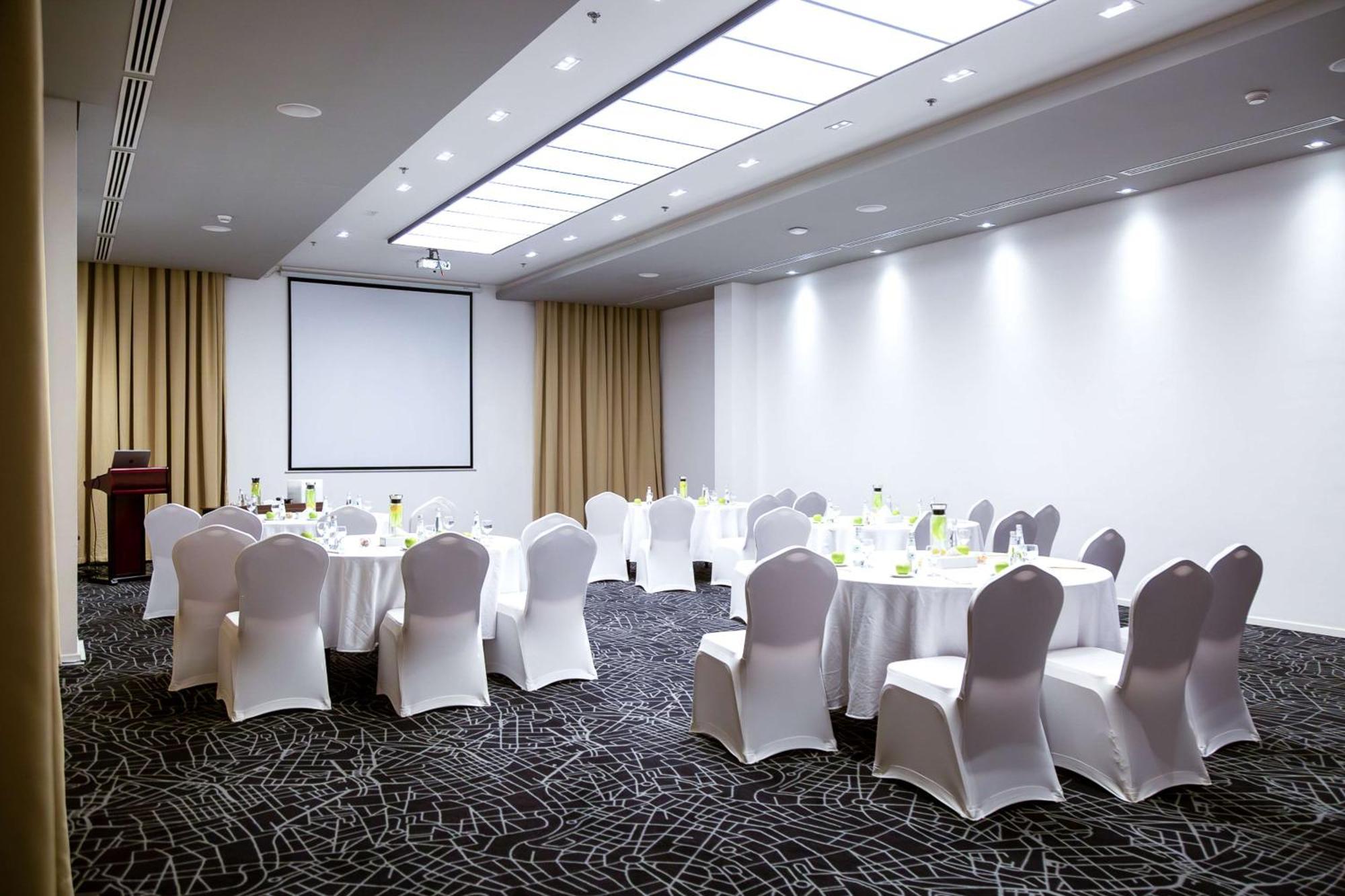 Radisson Hotel & Apartments Dammam Industrial City Ngoại thất bức ảnh