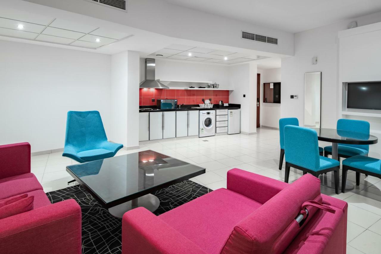 Radisson Hotel & Apartments Dammam Industrial City Ngoại thất bức ảnh
