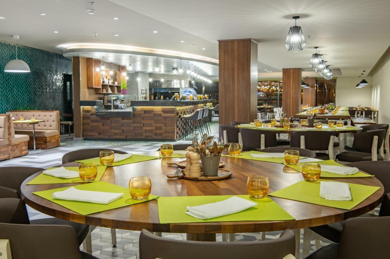 Radisson Hotel & Apartments Dammam Industrial City Ngoại thất bức ảnh