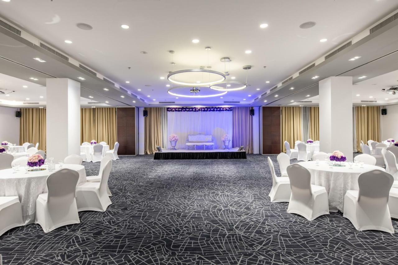Radisson Hotel & Apartments Dammam Industrial City Ngoại thất bức ảnh